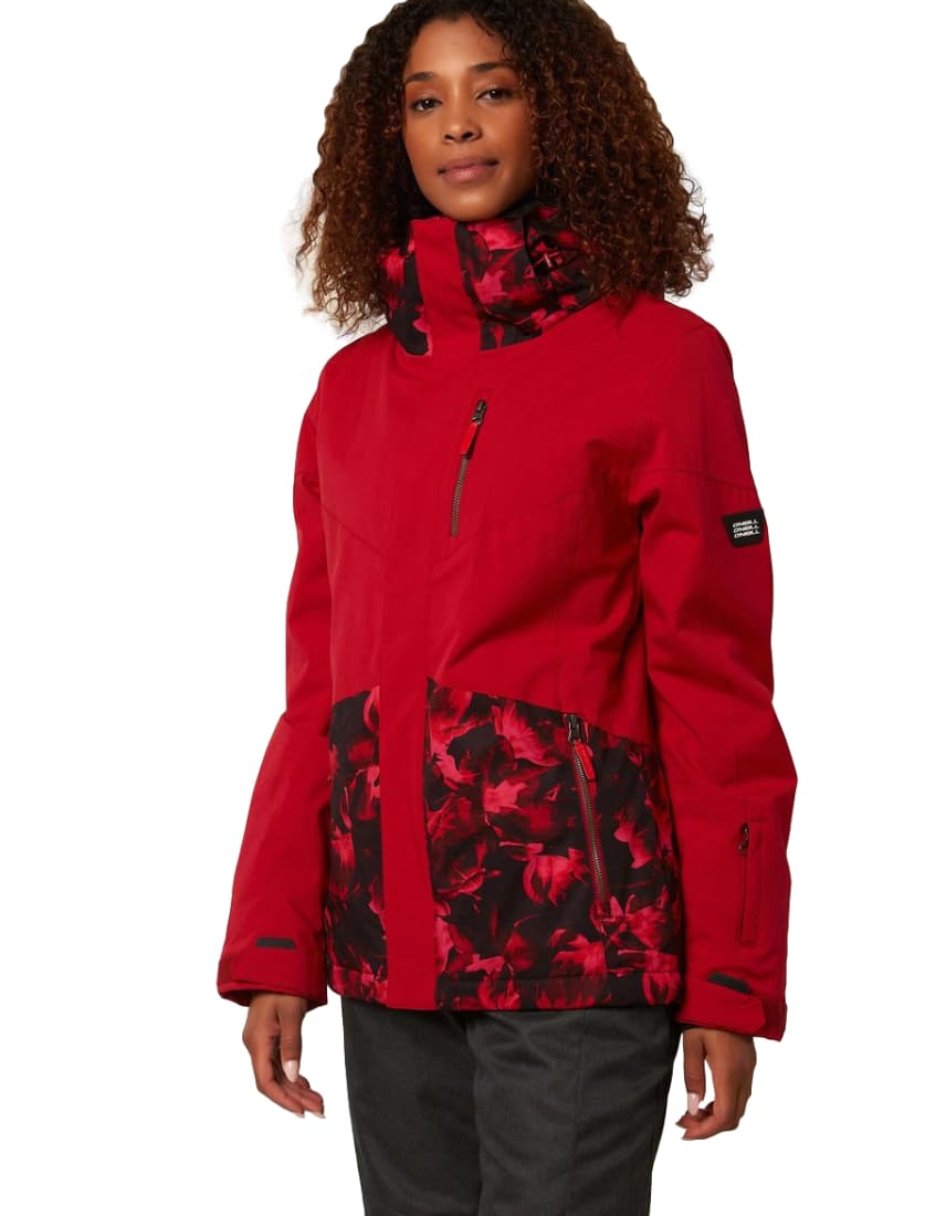 Coral női síkabát modellen közelről